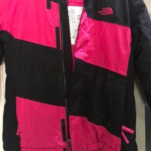The Northface girls 14/16 HeatSeeker jacket